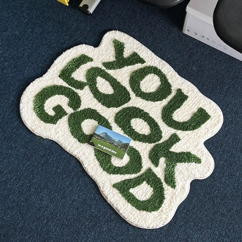 Tuftowany dywanik You Look Goo – Home Goods Bathroom Rugs recenzja i cena