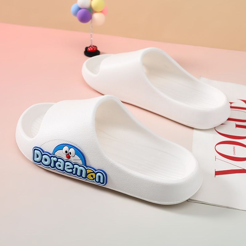 Letnie kapcie Doraemon Jingle  – Home Edit Bathroom recenzja i cena