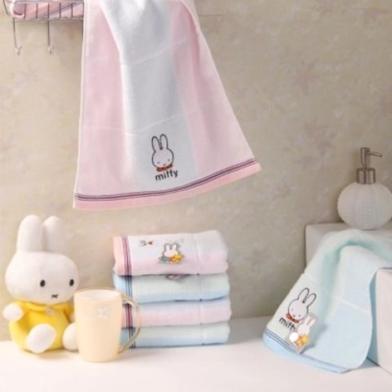 Królik Miffy, słodki i uroczy, – Home Edit Bathroom recenzja i cena